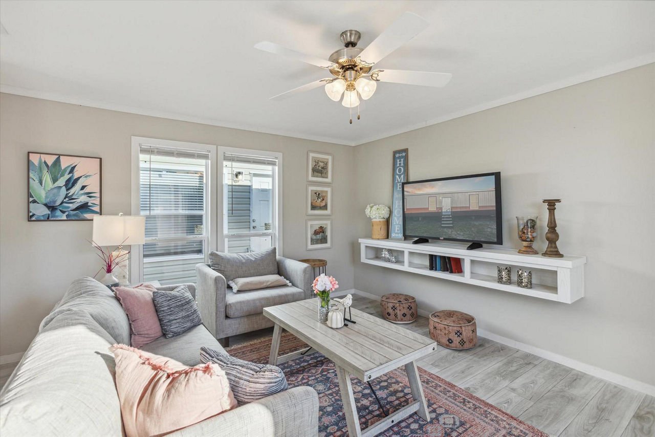 RM1676-Living-Room-(2).jpg