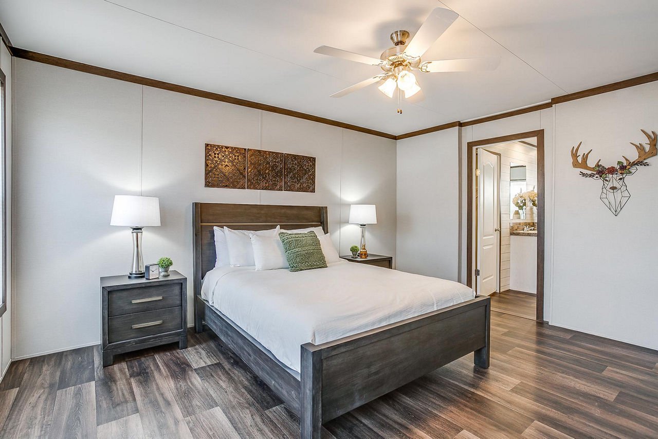 New---Moon-3260F-Primary-Bedroom-2.jpg