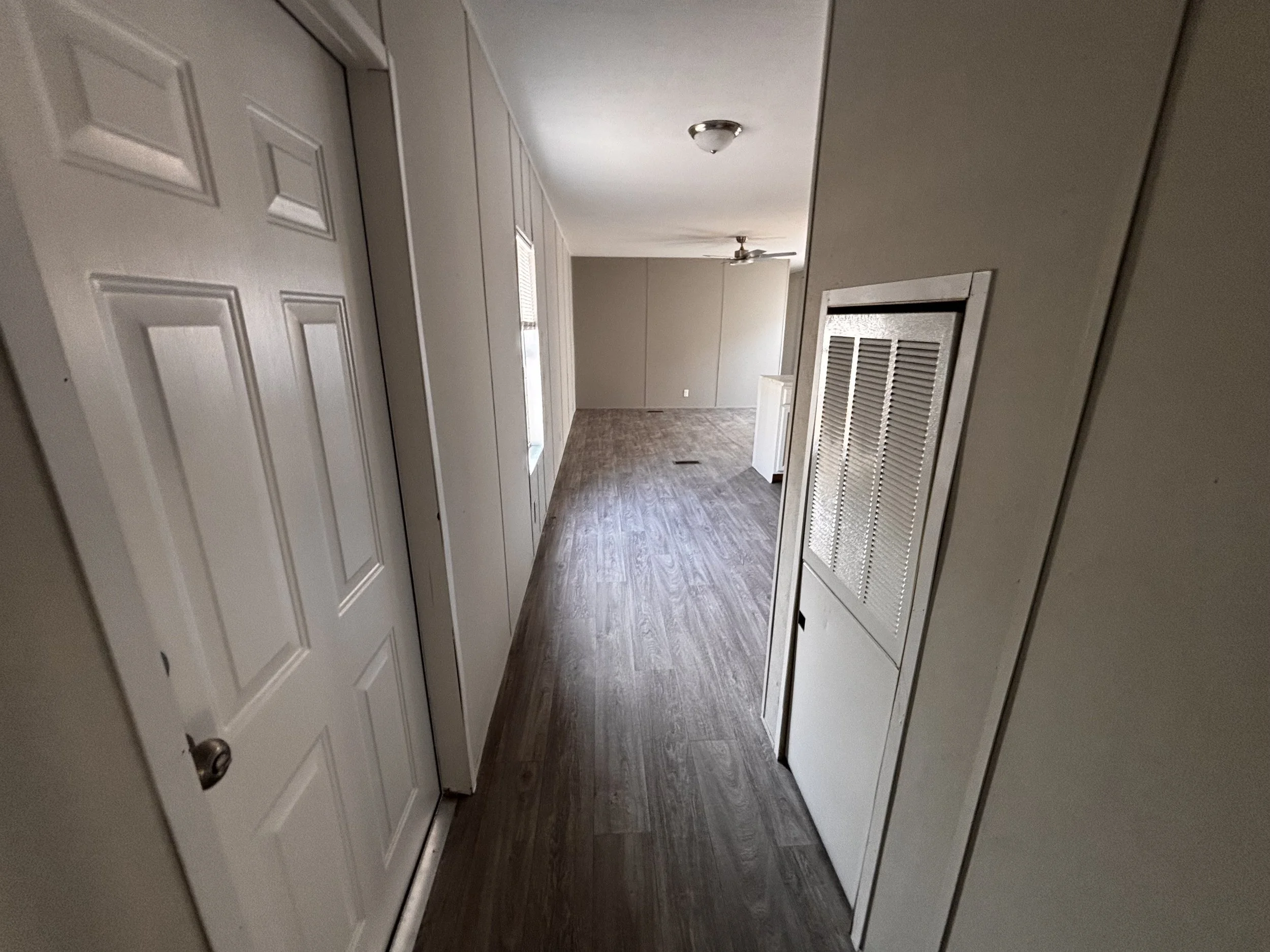 BackdoorHallway_297292 .jpeg