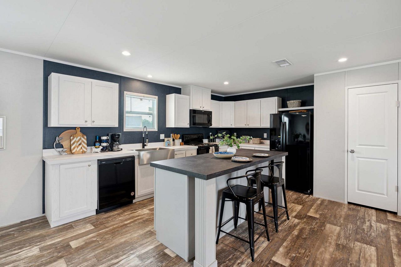 RM3264A Kitchen (1).jpg