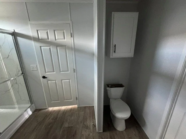 Bath 1 Toilet.jpg