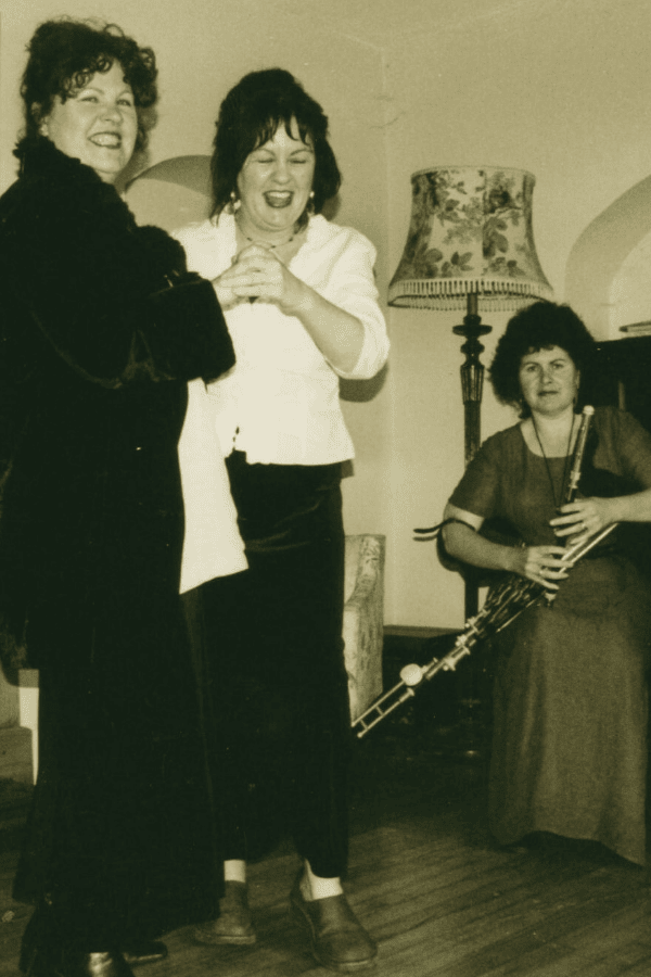 Tradfest: McCarthy Sisters