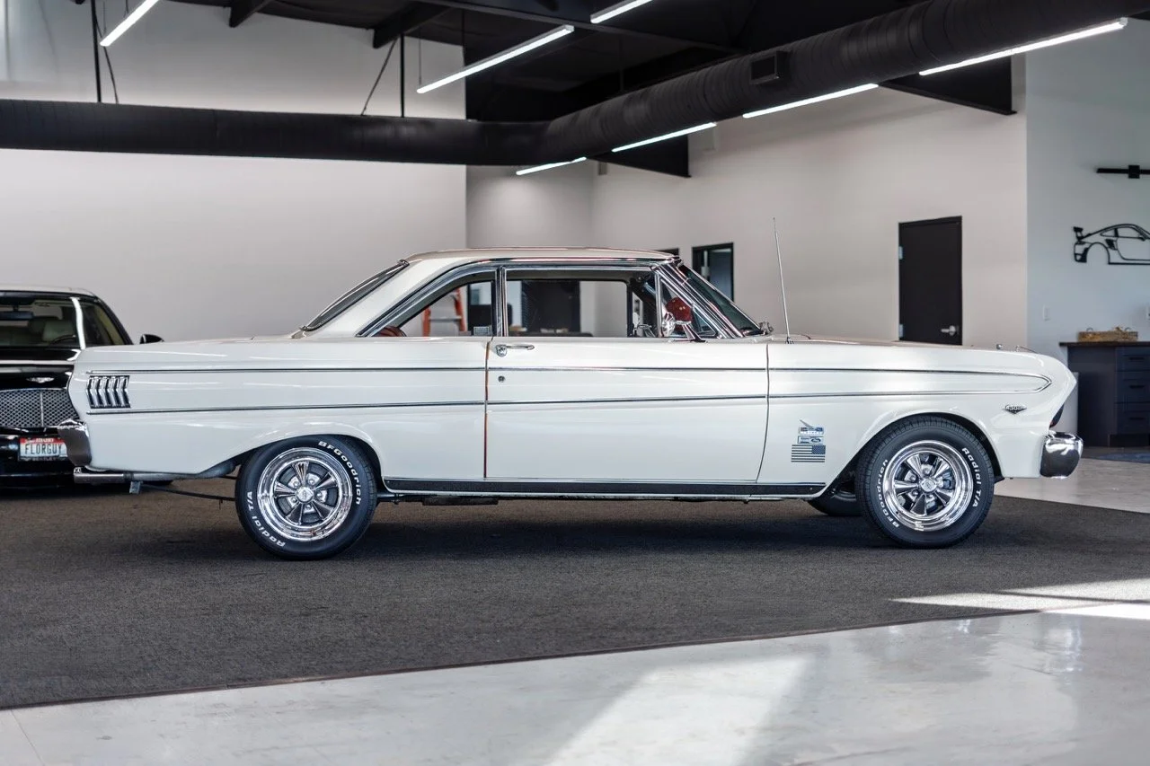 Ford_Falcon_04.jpeg