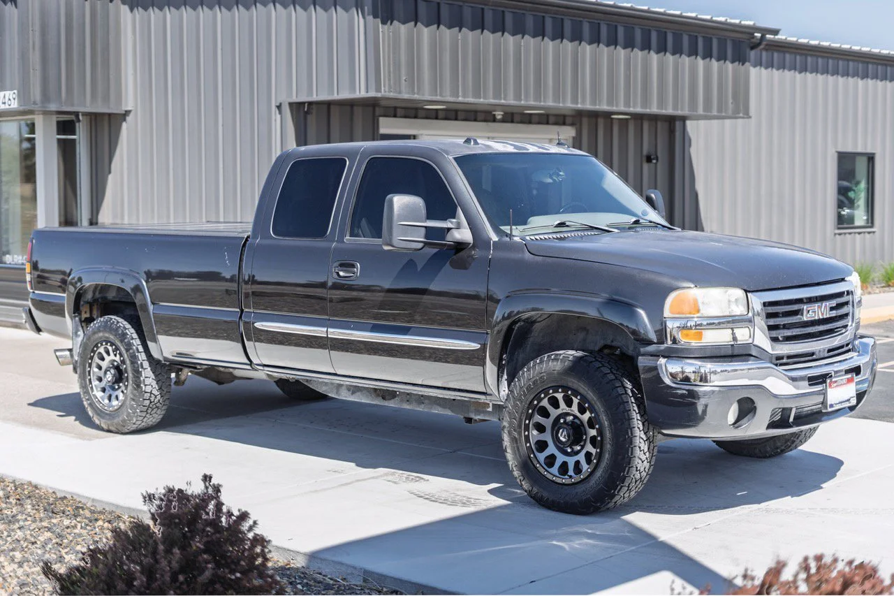 GMC_Sierra_Limited_03.jpeg