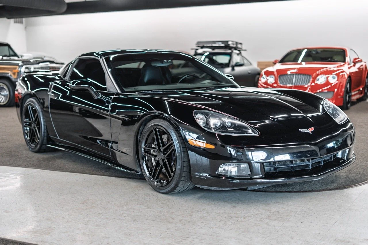 2005_Corvette_03.jpeg