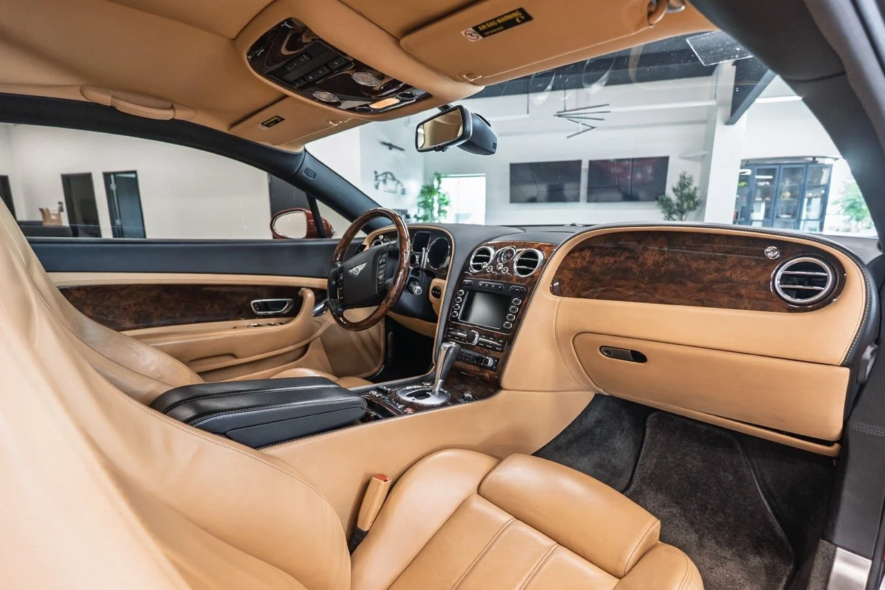2025-09_Red_Bentley_16.jpeg