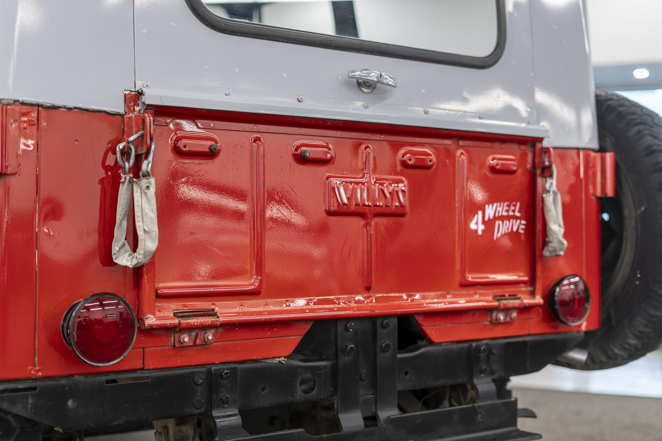 Vintage_Jeep_12.jpg