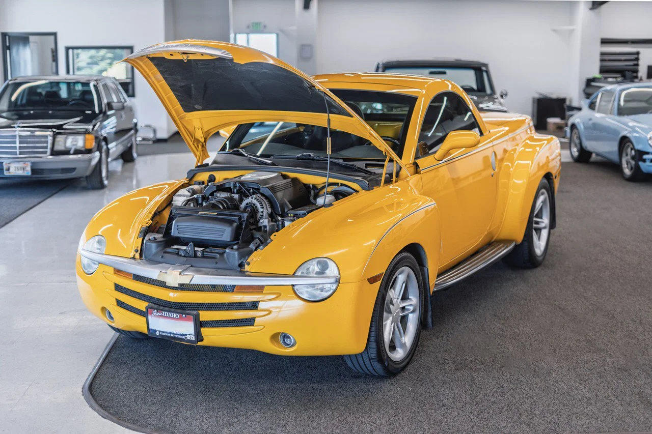 Chevy_SSR_Limited_21.jpeg