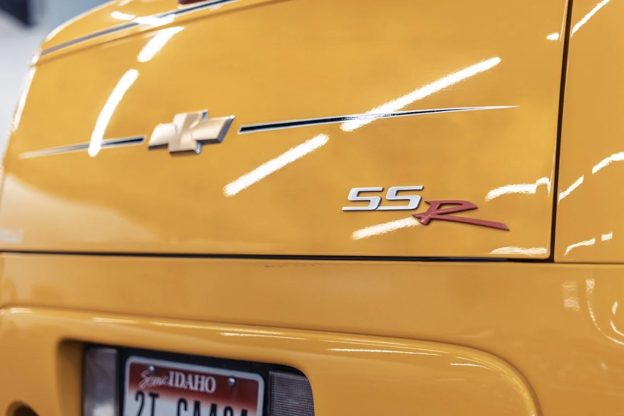Chevy_SSR_Limited_11.jpeg