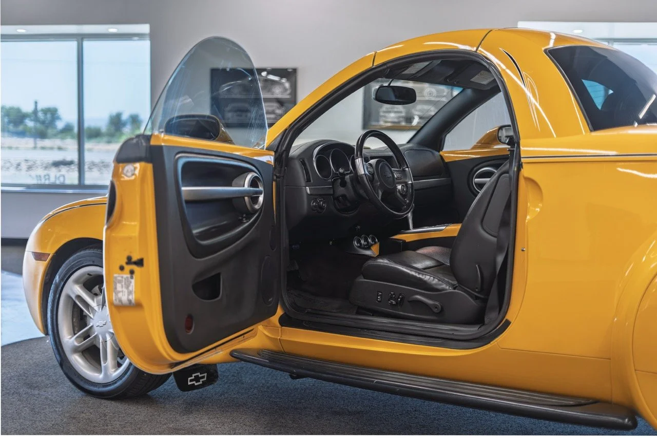 Chevy_SSR_Limited_12.jpeg