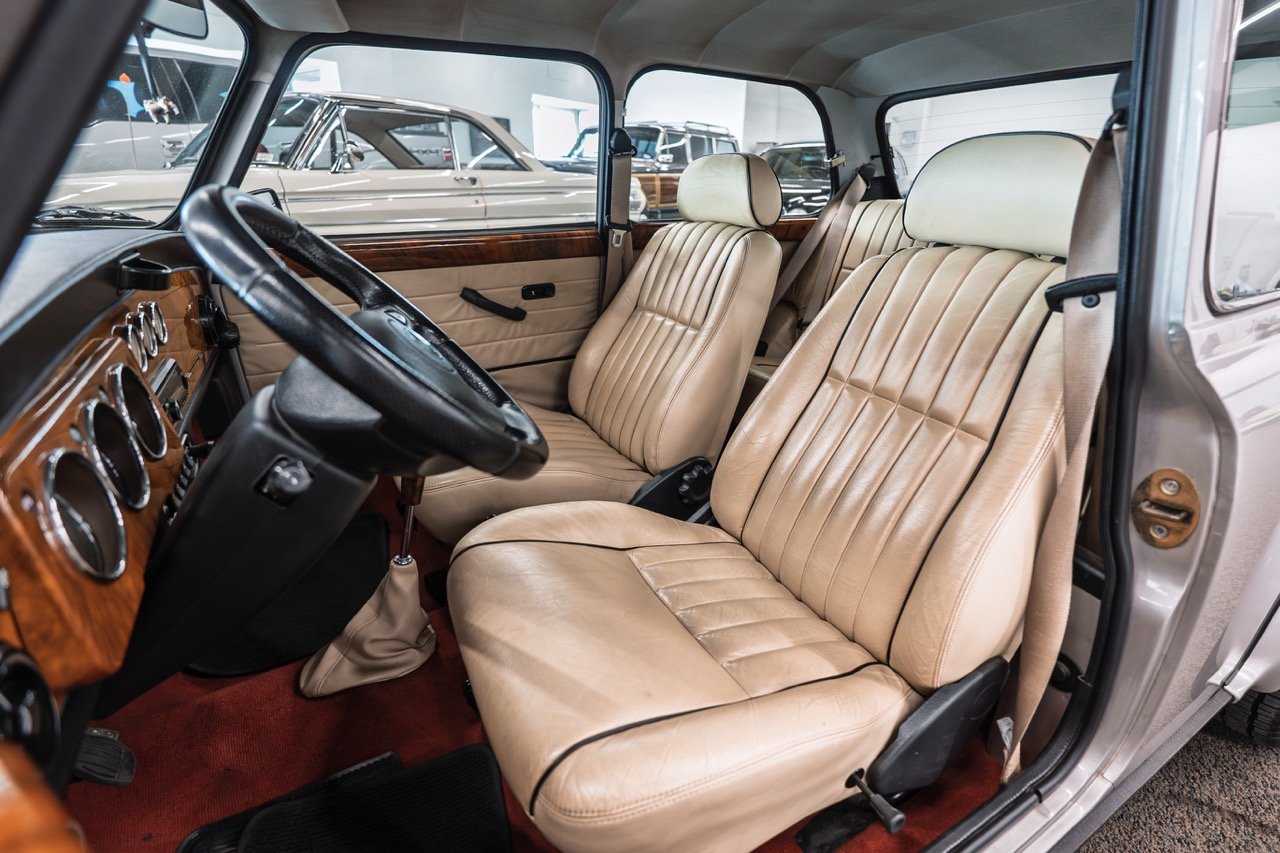 Limited_1973_Mini_Cooper14 Large.jpeg