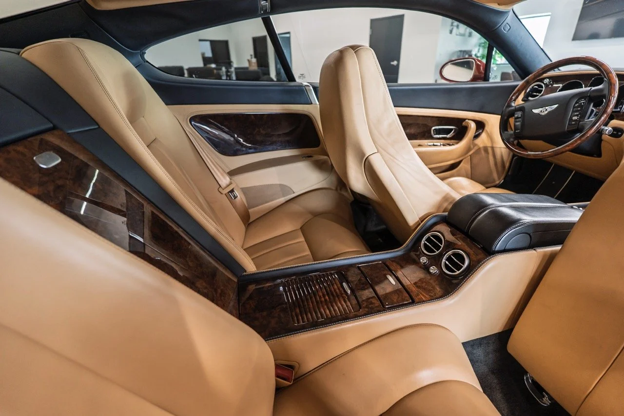 2025-09_Red_Bentley_19.jpeg