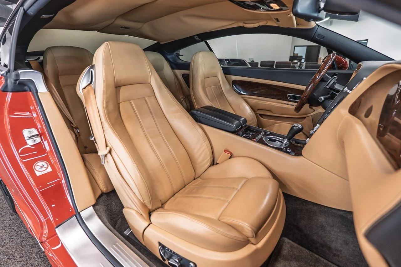 2025-09_Red_Bentley_15.jpeg