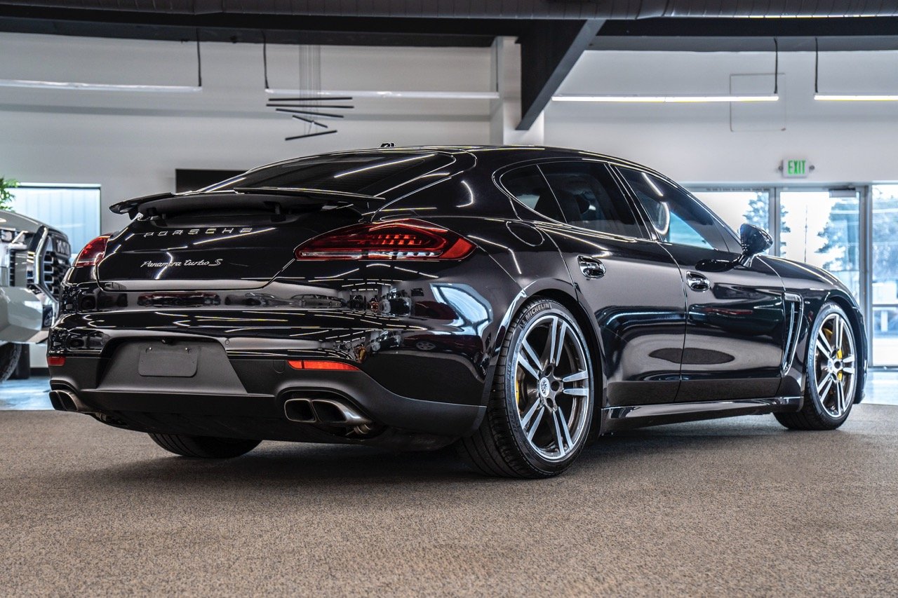 Porsche_Turbo_S_05 Large.jpeg