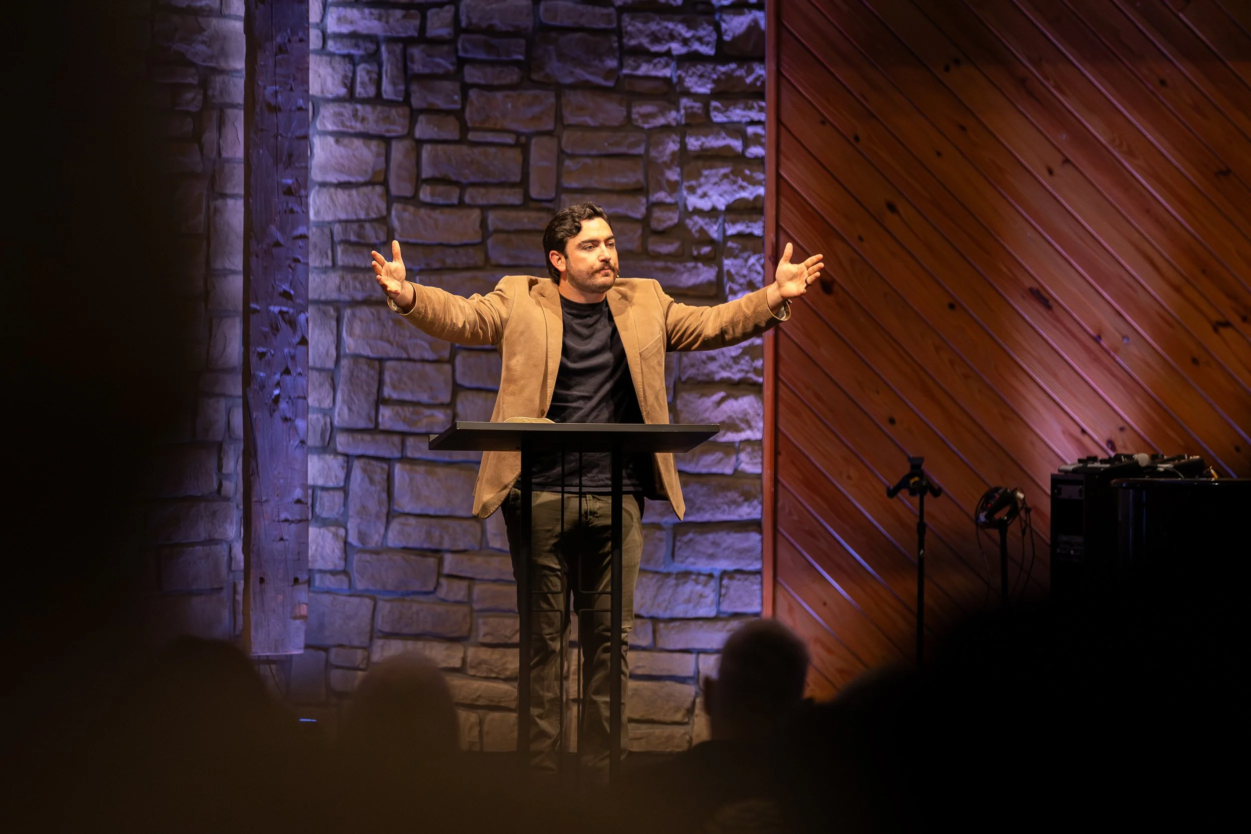 FriendsChurch_45.jpg