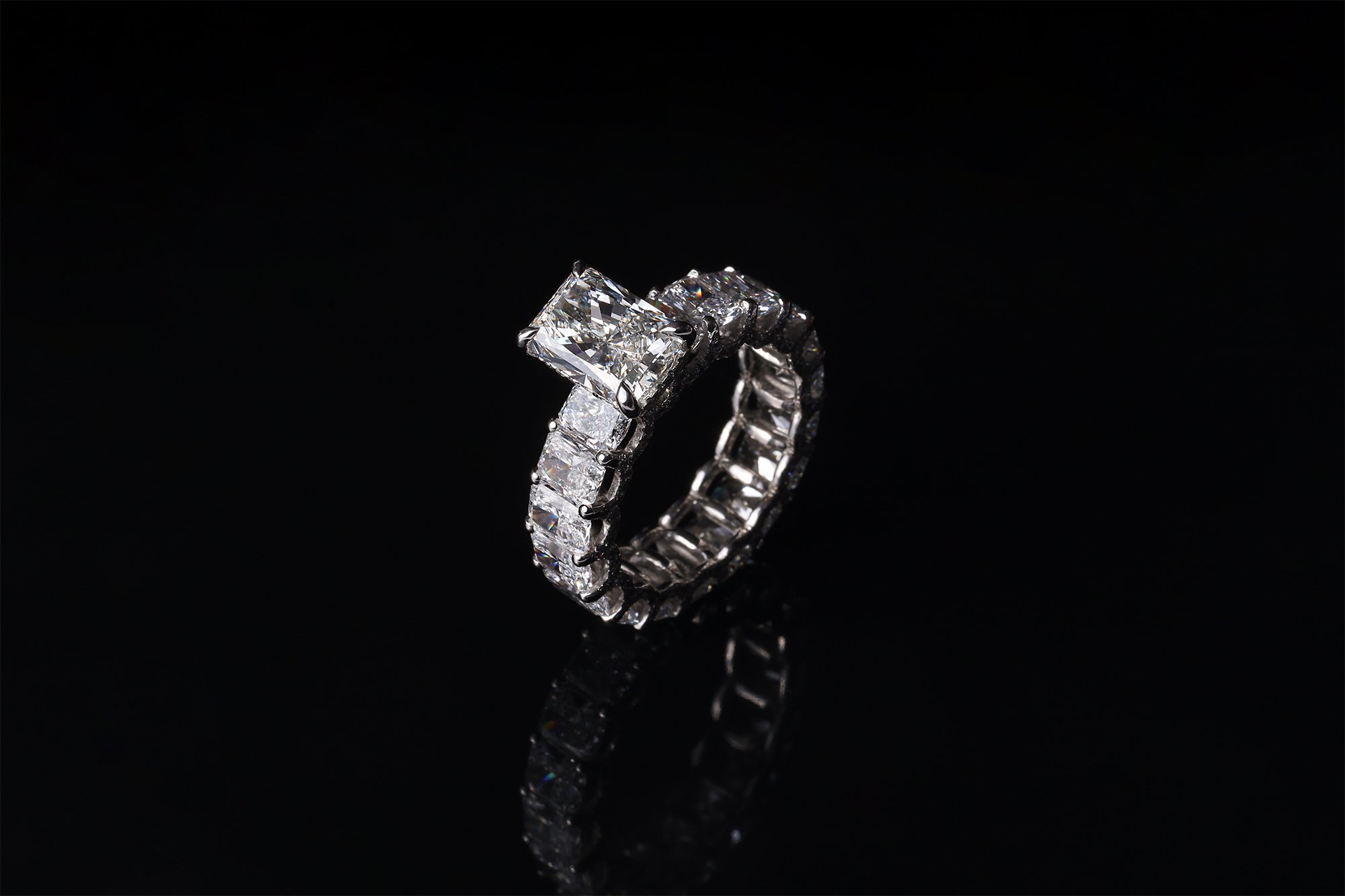 Ring Upright B web.jpg
