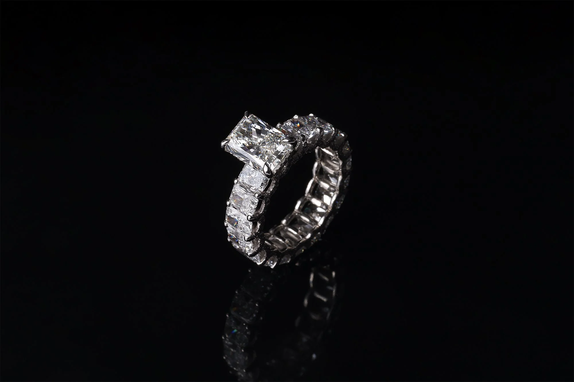 Ring Upright B web.jpg