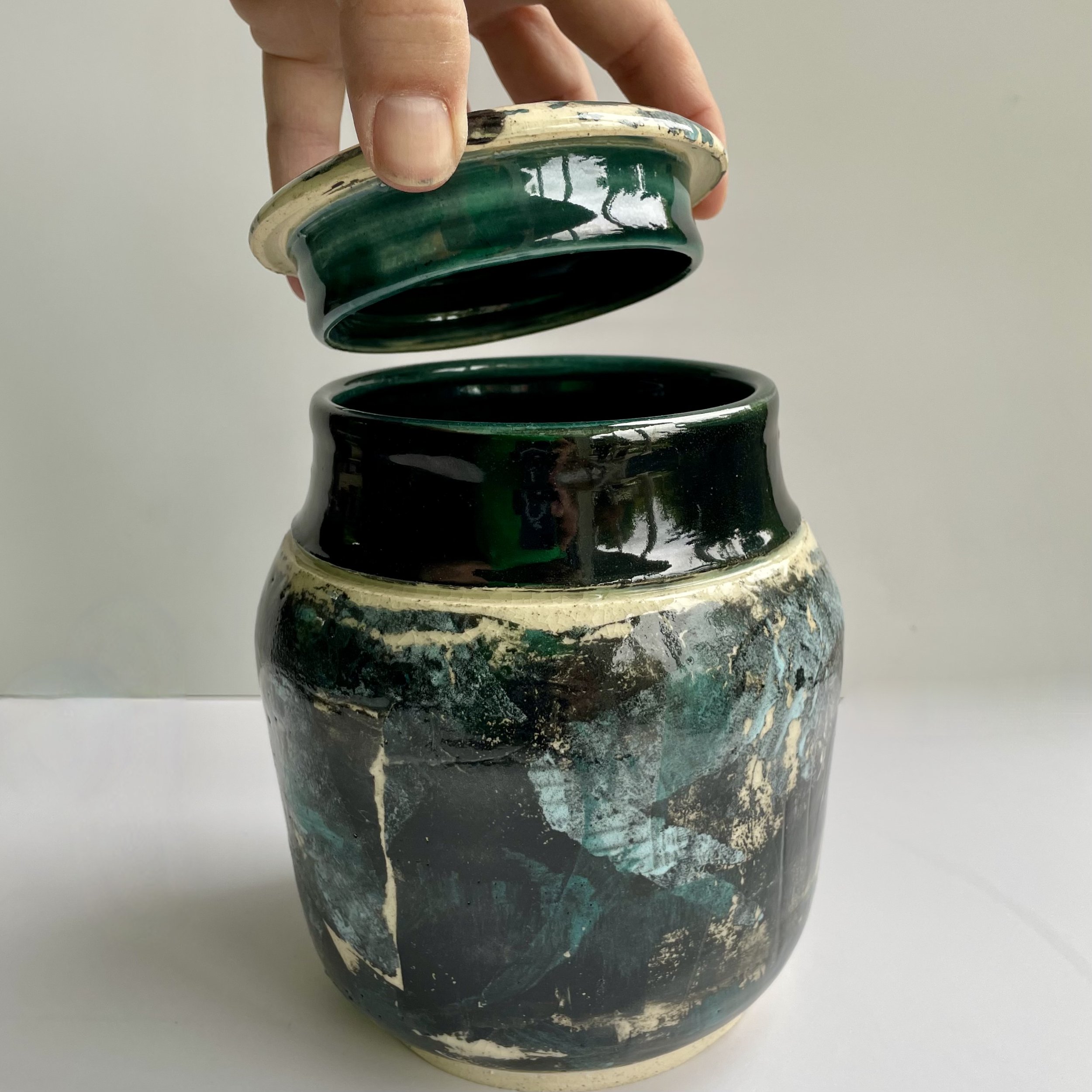 Graffiti Flat Lid Jar