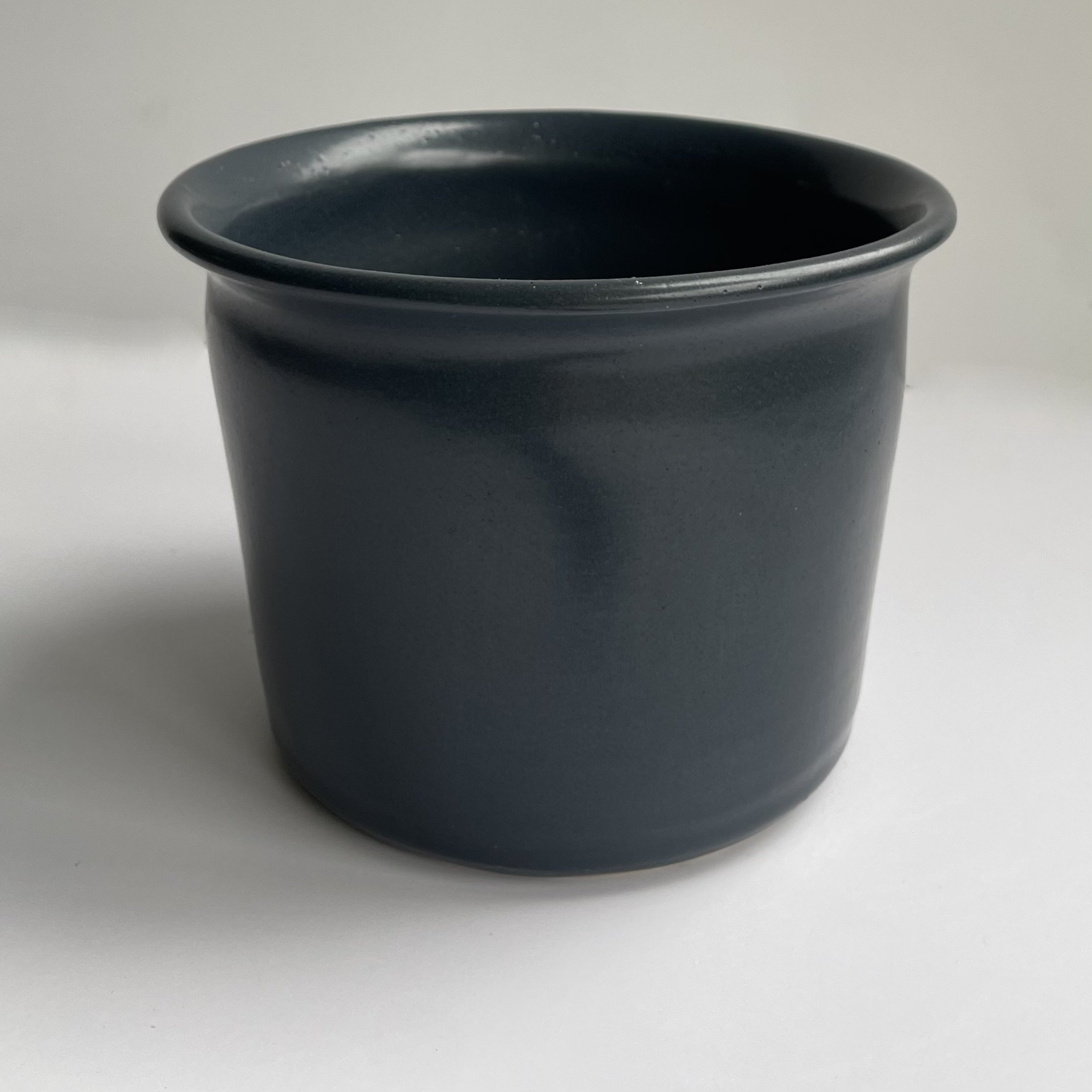 Black Cachepot