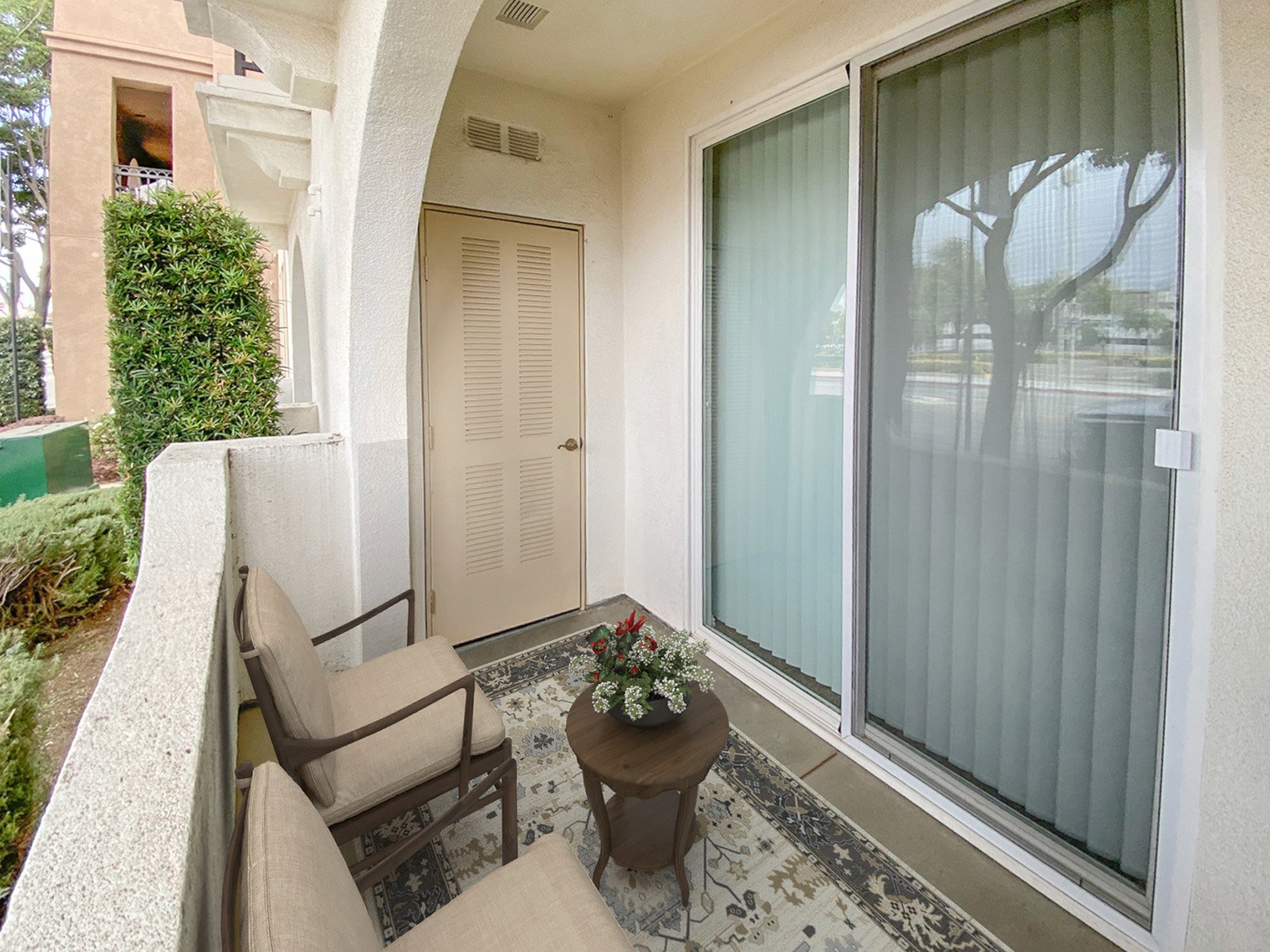 Patio in 1x1 Unit