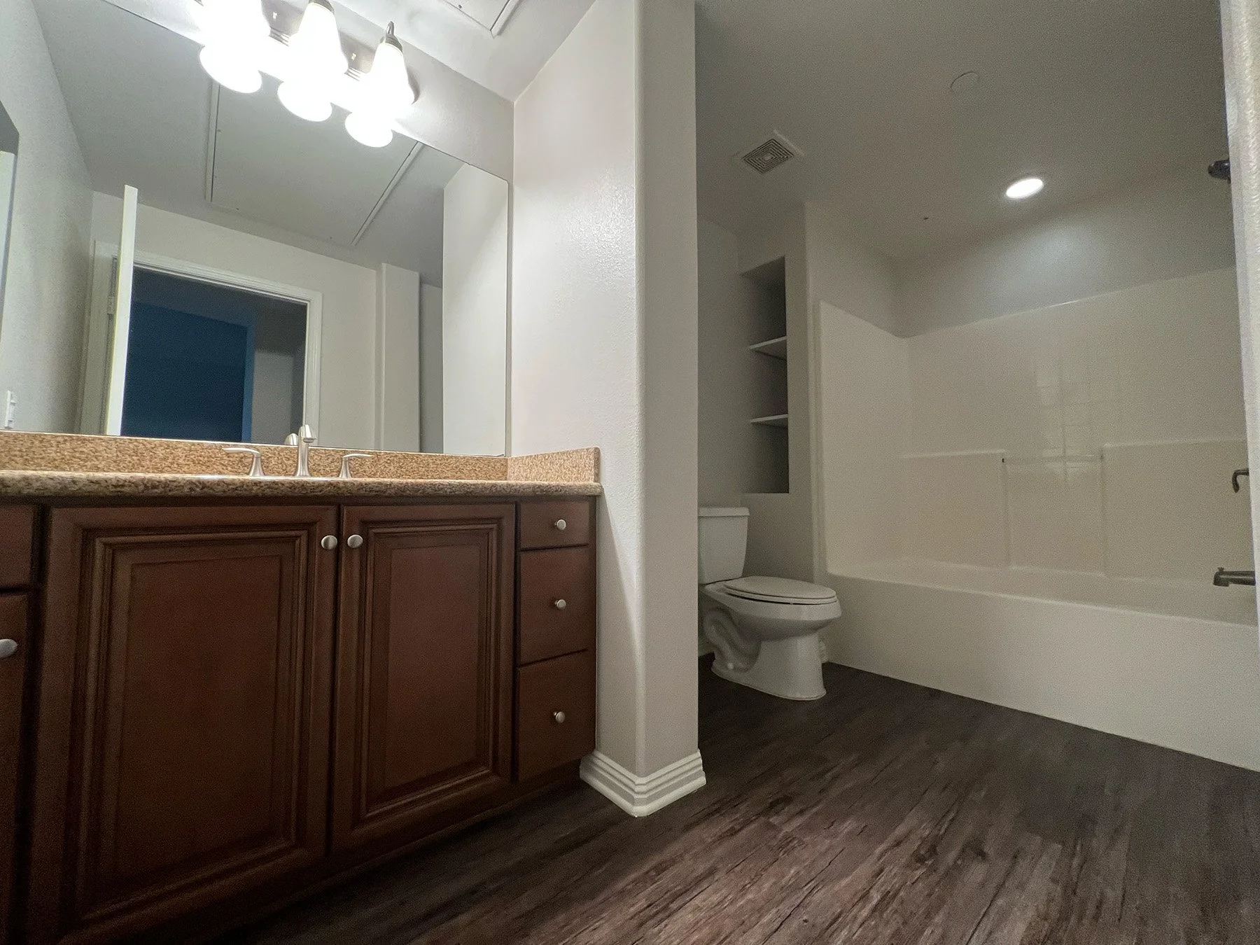 Bathroom in 1x1 Unit