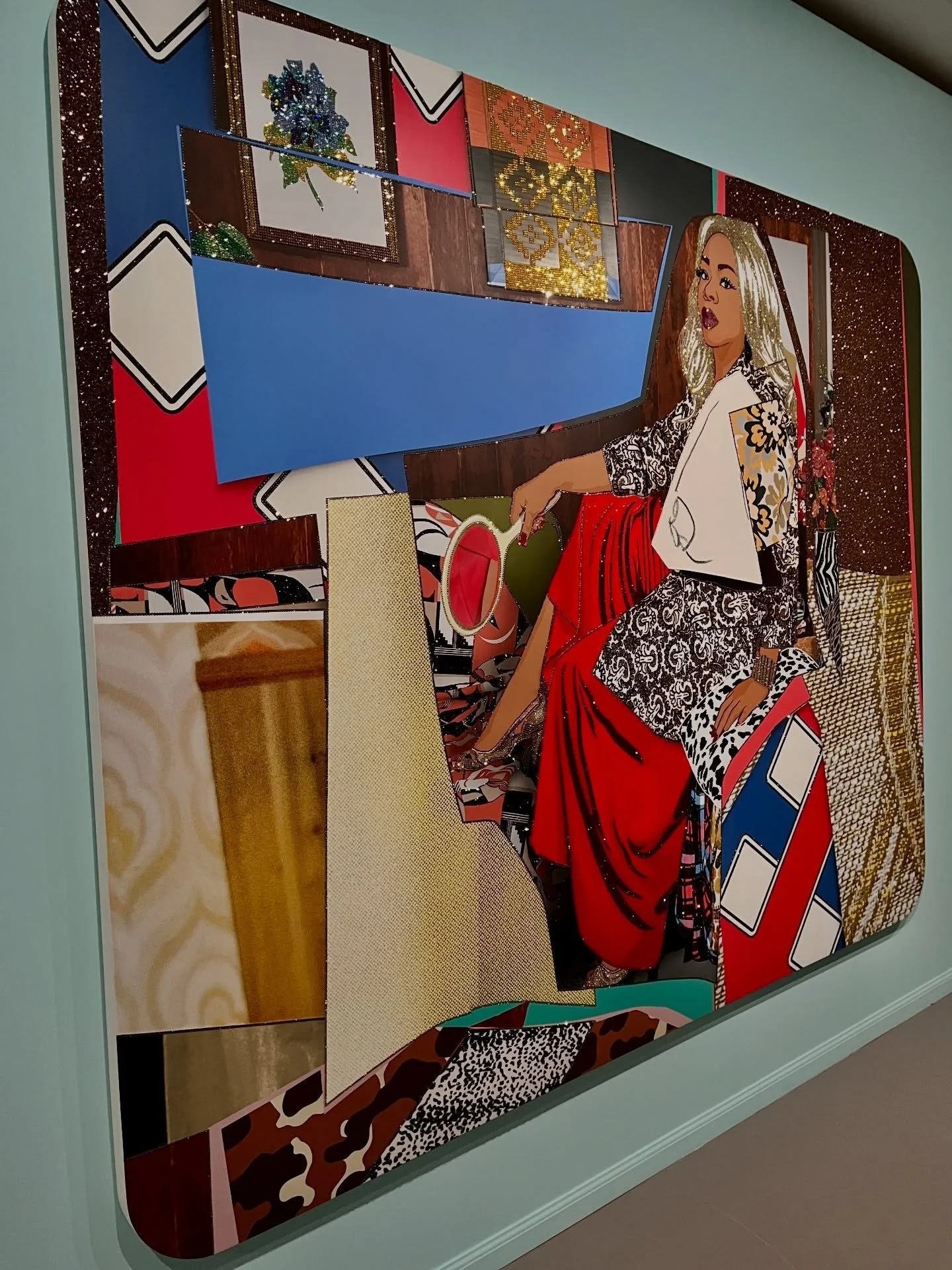 Un vrai coup de c&oelig;ur culturel.

L&rsquo;exposition de Mickalene Thomas au Grand Palais est, sans h&eacute;siter, la meilleure expo que j&rsquo;ai vue &agrave; Paris depuis mon retour il y a un an.

C&rsquo;est une exposition qui donne de l&rsqu