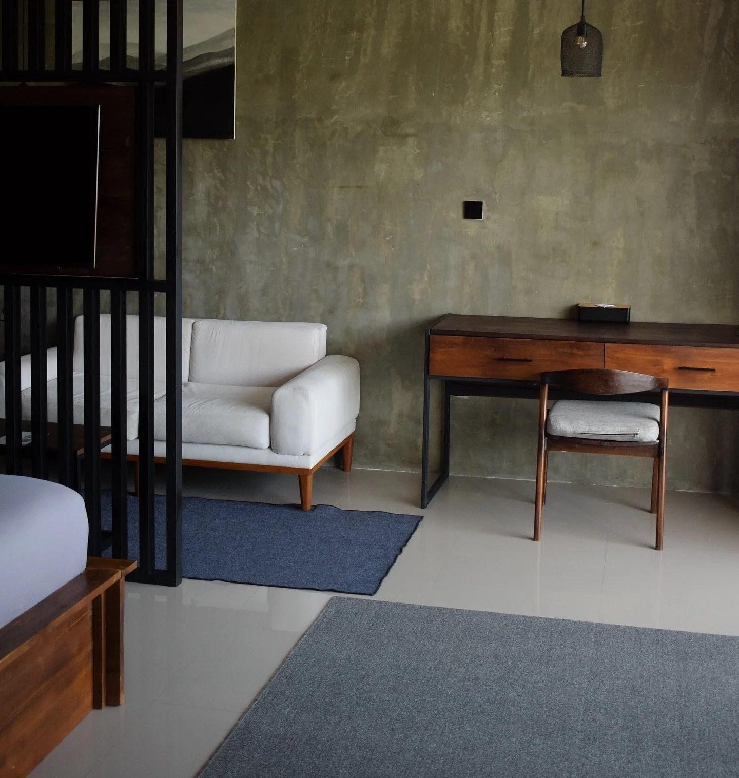 Newly built Umalas appartments, just 2 minutes from Canggu. 🤍

𝘾𝙝𝙞𝙣𝙜𝙞𝙖𝙘𝙠

.
.
.
.

#bali #baliaccomodation #balilife #balinciaga