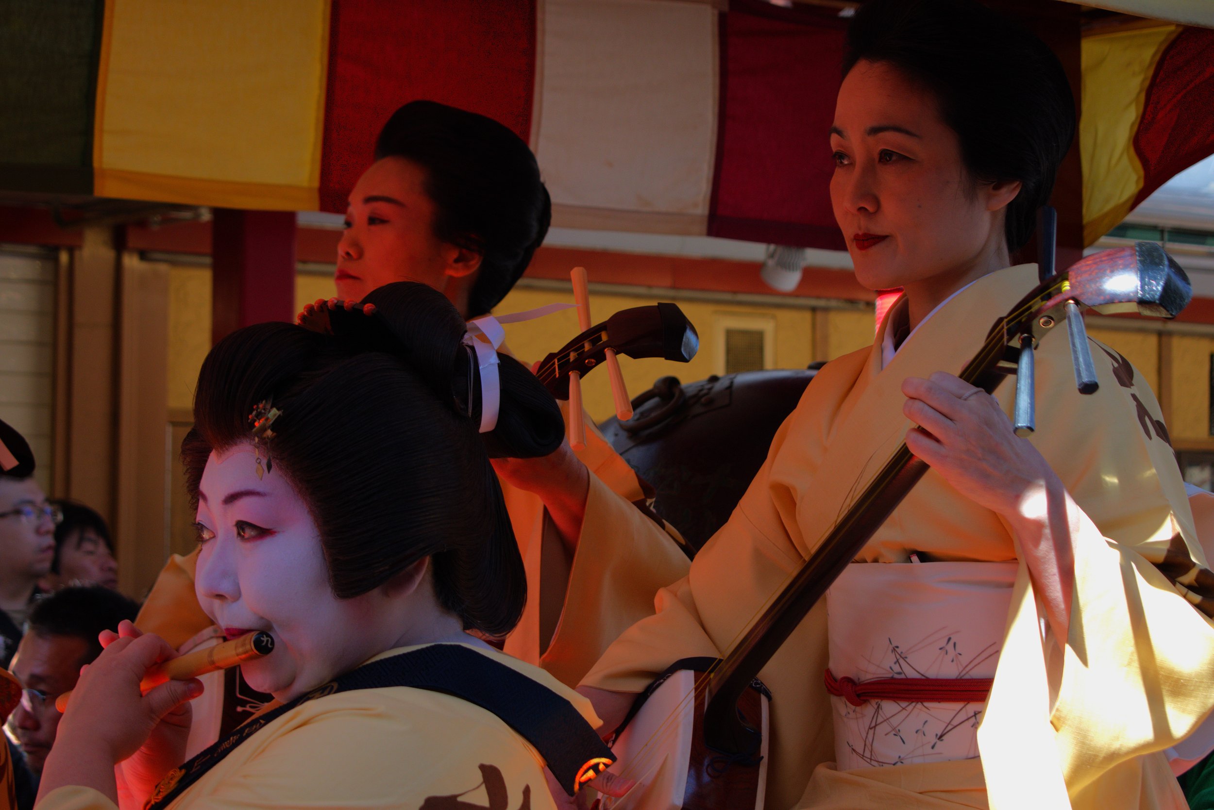 Musicians Performing in Traditional Robes, Sensoji Golden Dragon Dance, Japan, 2024: Nikon D3500 24.2MP DSLR