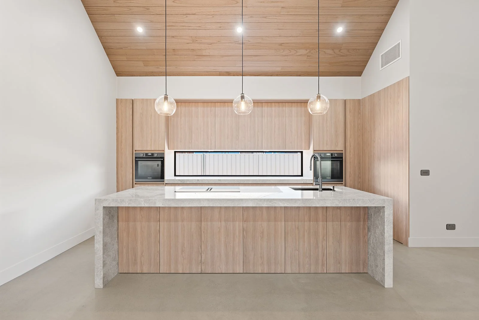 UKJ - 874 Karadoc Avenue_ Irymple-36.jpg
