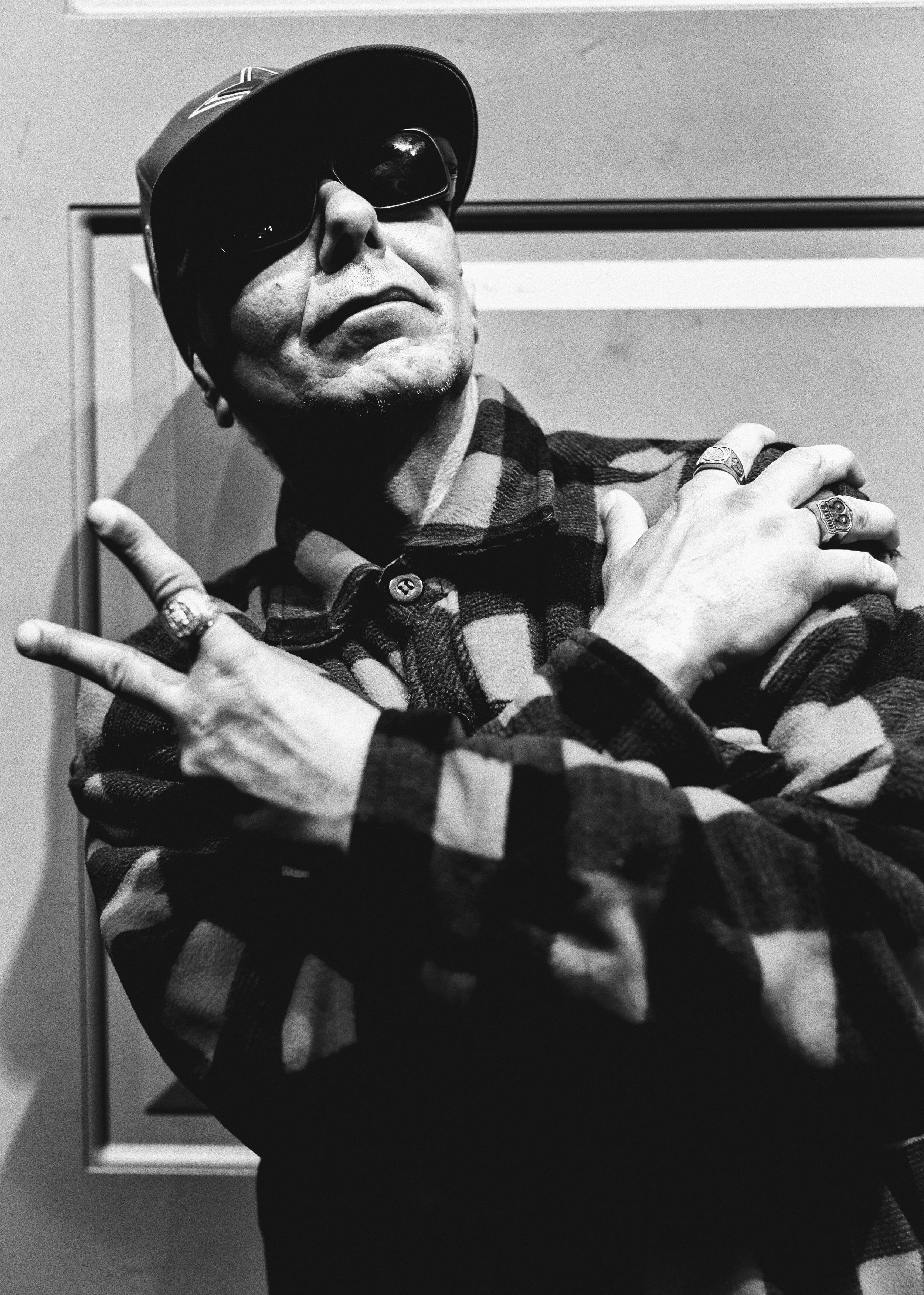 Yayo-Voy, Singer and Poet