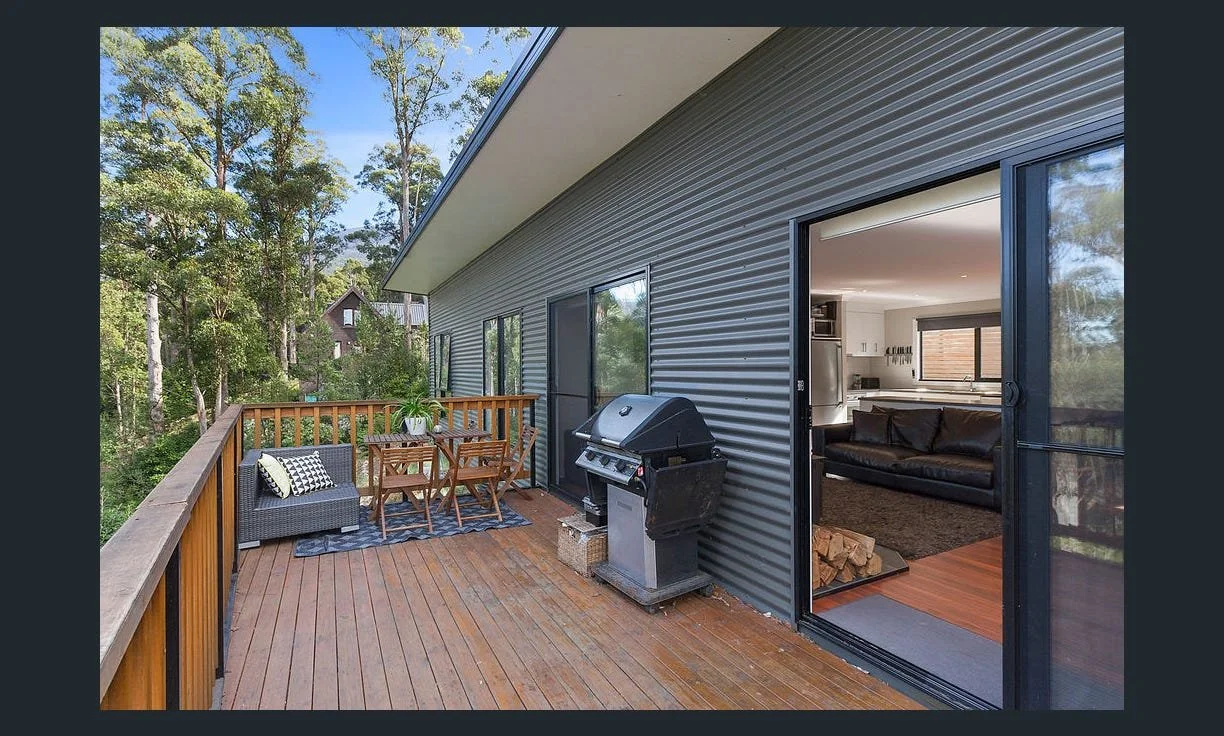 Fern tree deck bbq.jpg