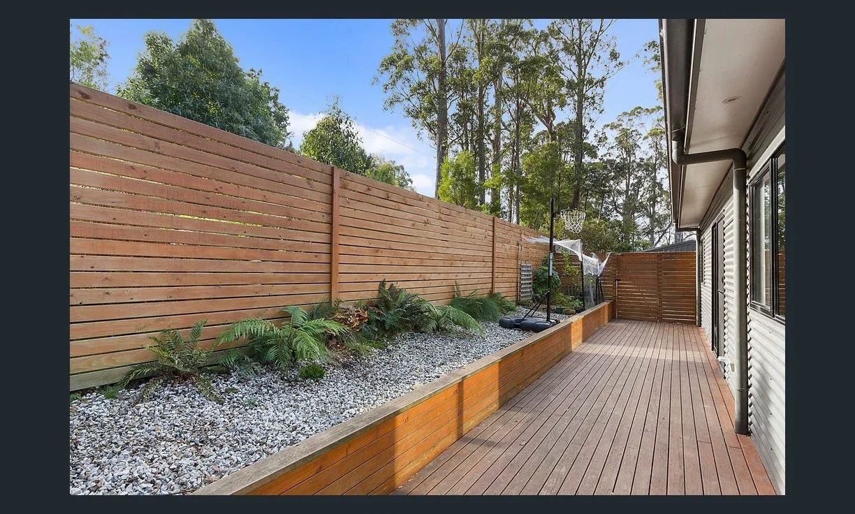 Fern tree front deck.jpg