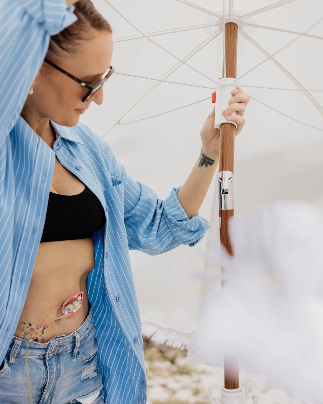 A sunny sample of what you'll find in our upcoming issue of @the_blend_mag. Are you ready to dive in? ⁠
⁠
Launching Feb 1 😎⁠
⁠
📸 @debibrettphotography for @tubiefunau and @avanosmedical