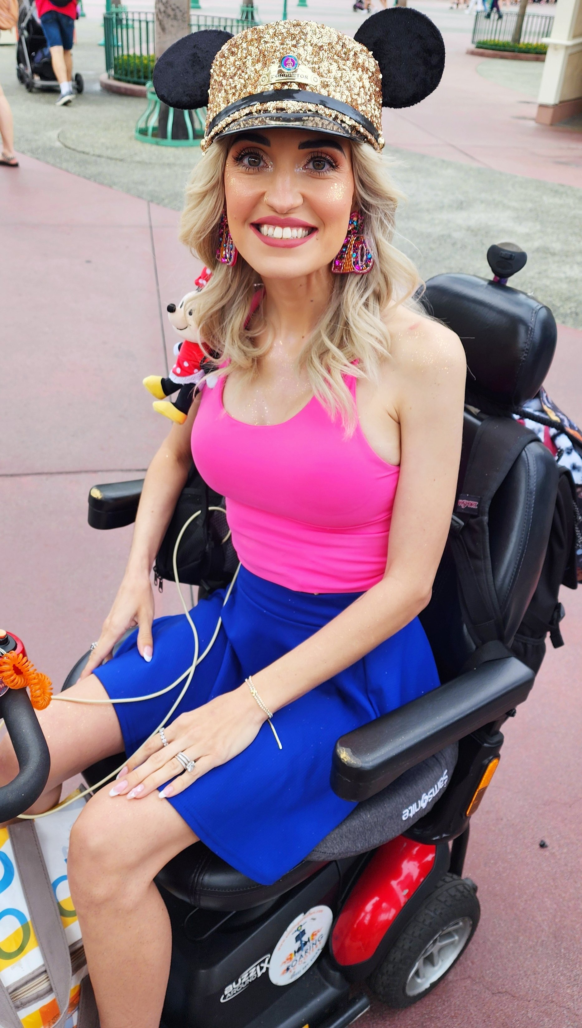 How Birdie Wren does Disneyland, Tubes and All