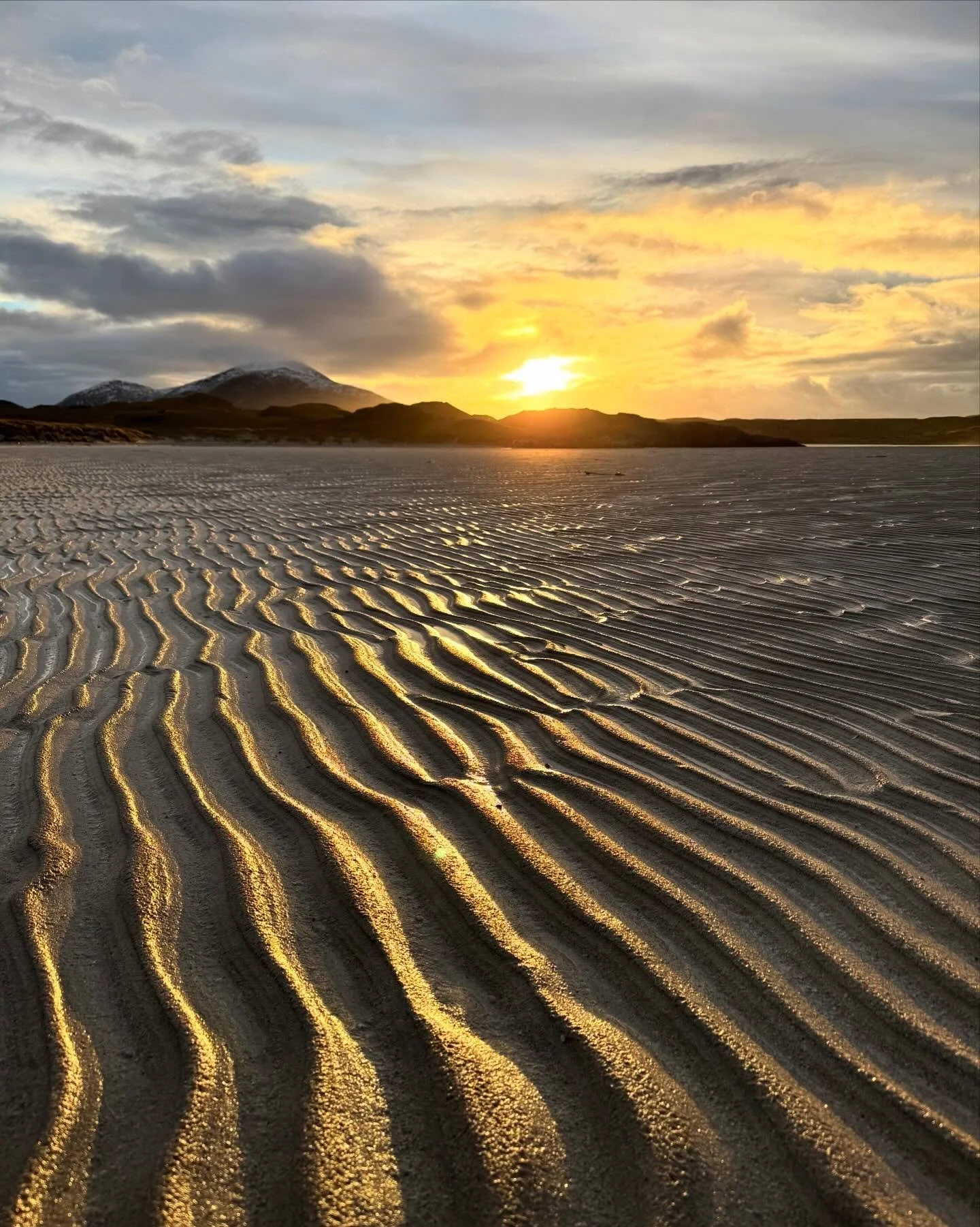 TBT to Hogmanay last year. Outdoor bathing, northern lights, a dusting of snow. 

#hogmanay 
#scottishislands 
#visitouterhebrides