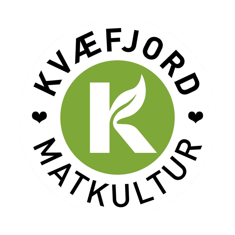 Logo med en K i grønn sirkel i midten, og teksten Kvæfjord Matkultur rundt.