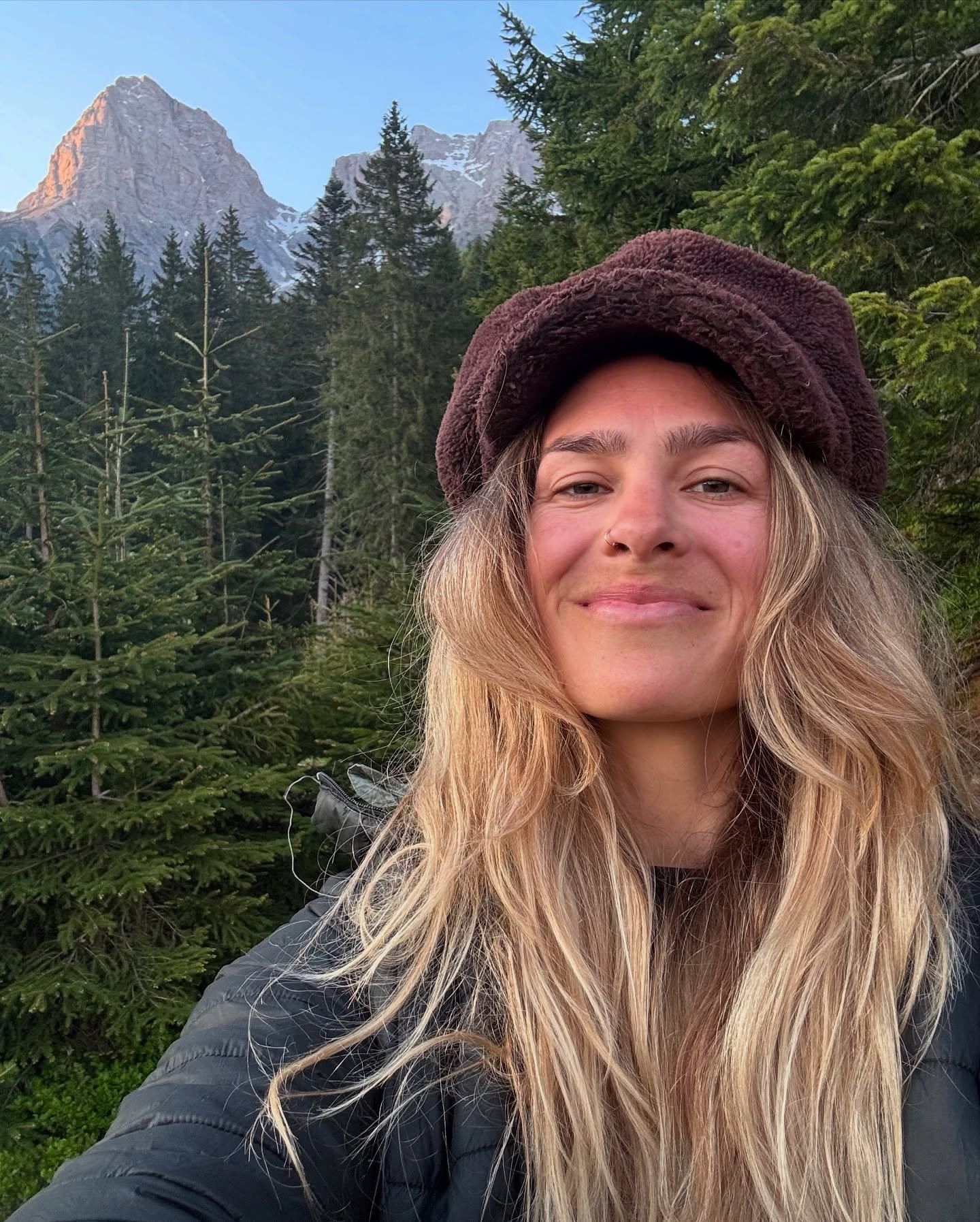 Life lately. 

1. Mountain goat 4 life 
2. Metamorphosis Facilitator Training complete 🦋
3. Honey @ilja.babenko.simon 
4. @dancing.body in Wales
5. DJ @eleni_isabel 
6. Like a fine wine
7. Brand shoot 🏔️💦
8. New moon wild camping 
9. @colourclubho