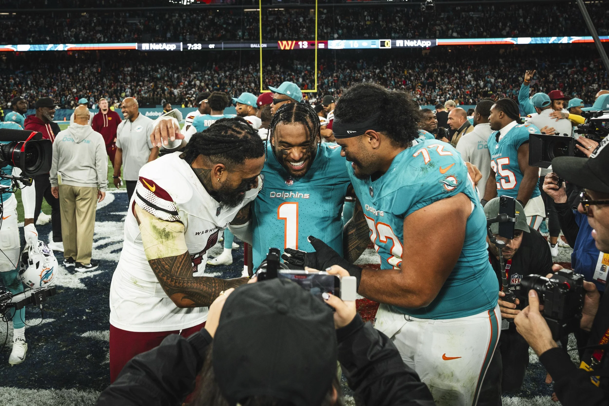 11162025 WK11 WAS @ MIA EFM207.JPG