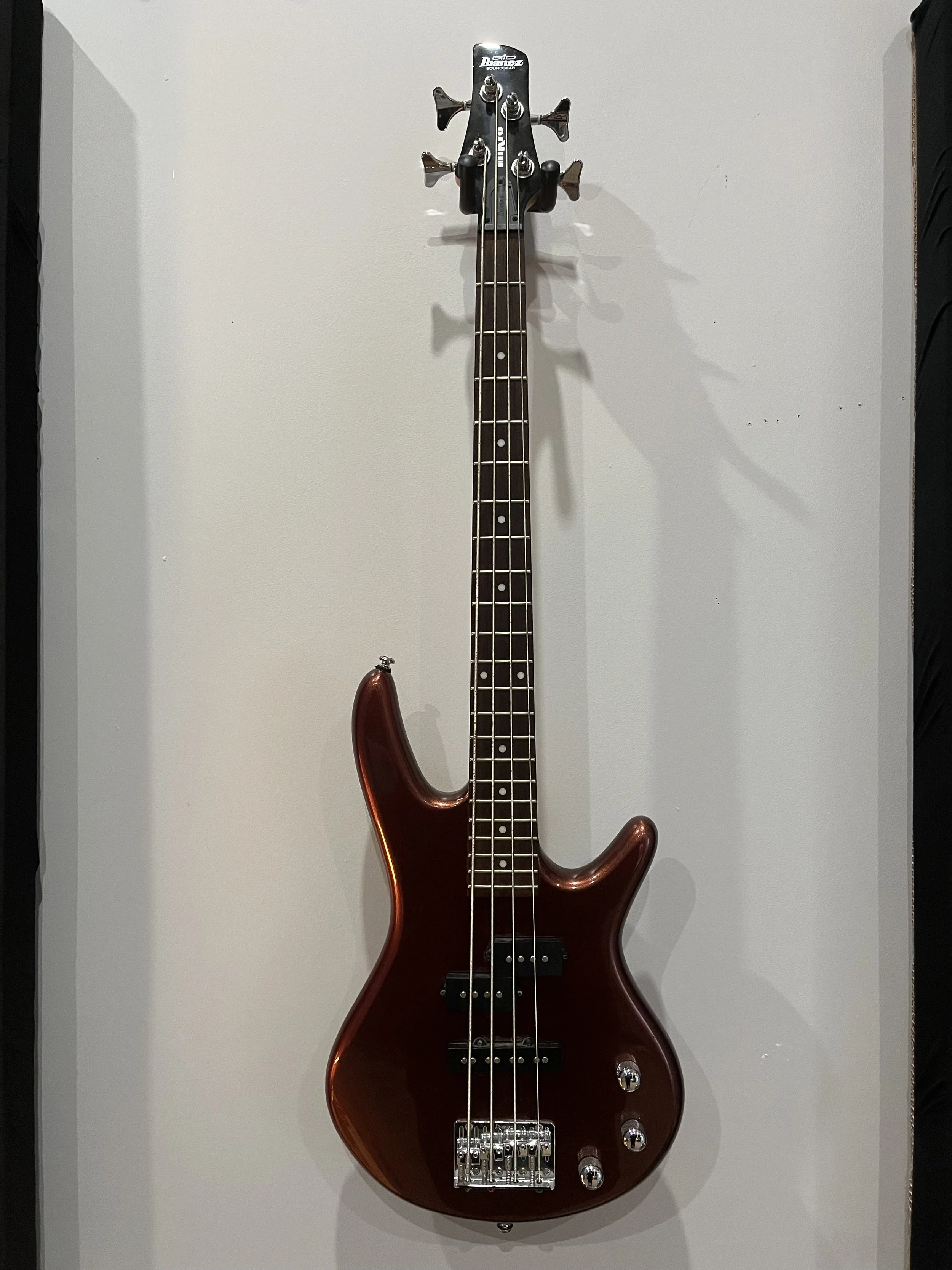 Ibanez 4 string bass