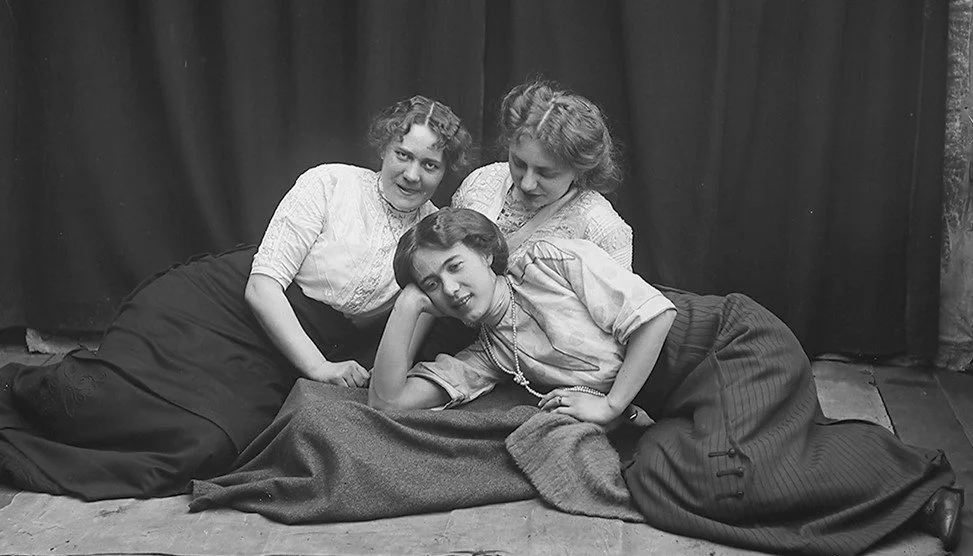 Lunsjforedrag: Et skråblikk på kvinners historie