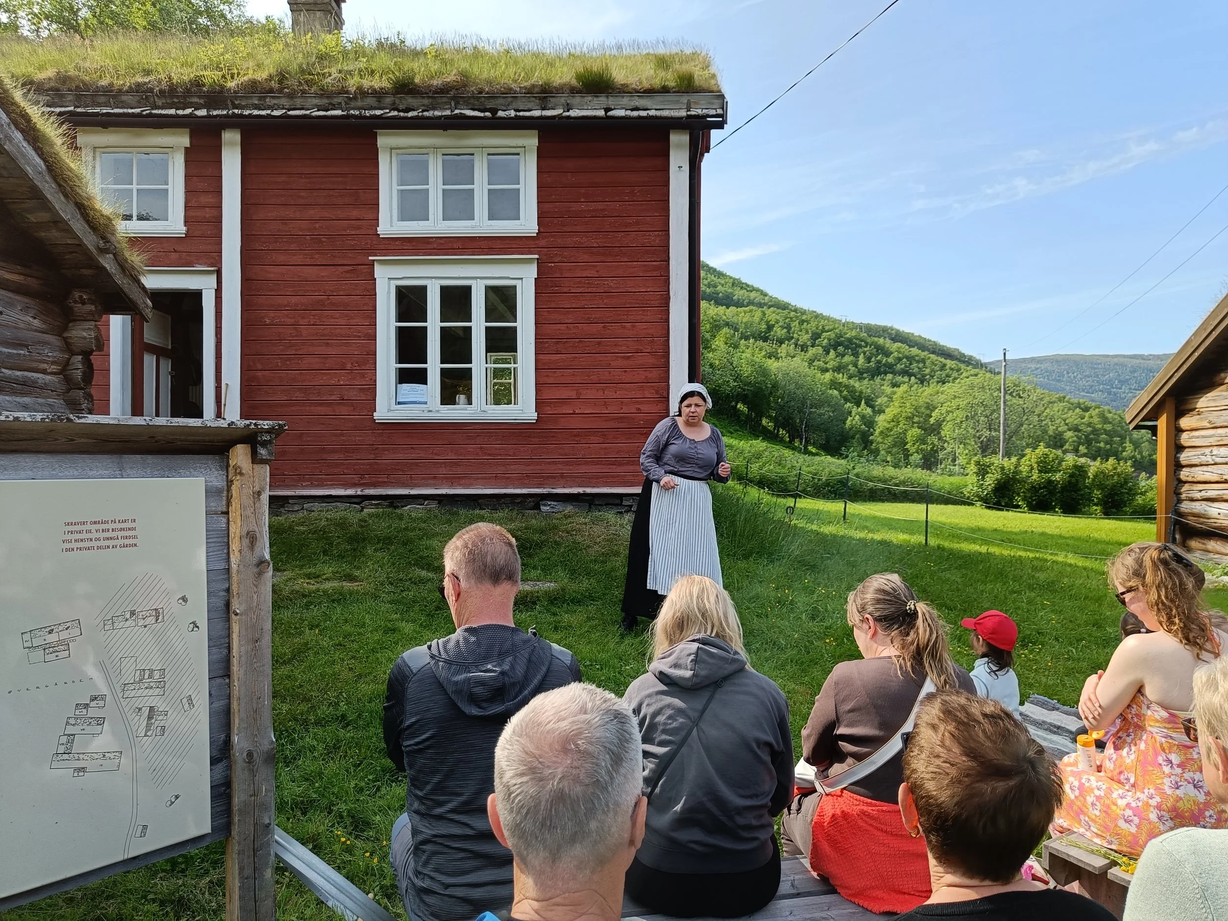 Omvisning på Sjønstå gård