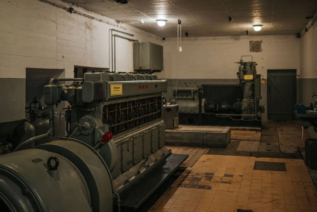 Motor fra 2.verdenskrig i Batterie Dietl