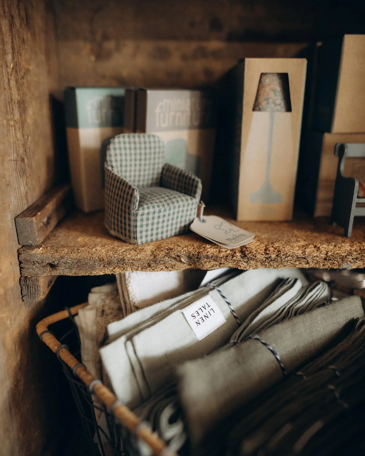 @linentales for mommy &amp; @mailegworld for the littleone.
#poimiastore #poimia #maileg #linen #table