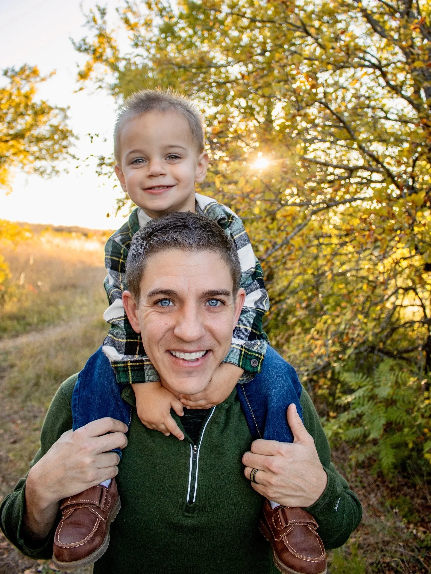 Copy, paste! This little dude looks just like his daddy! Those eyes! 😍