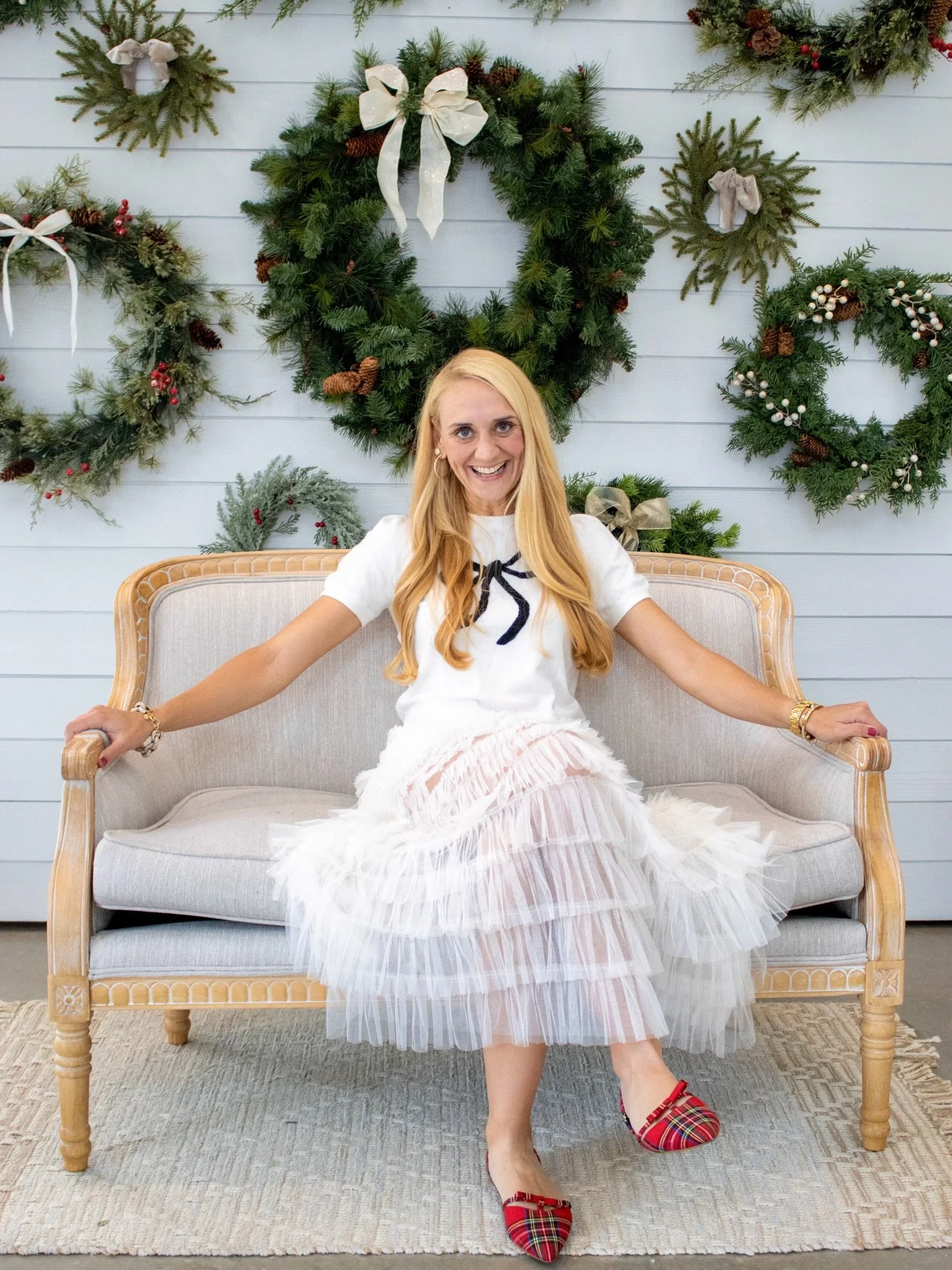 Nominating this lovely lady for Mrs. Claus of the year. 

#christmas #familyphotos #makenzirobertsphotography #lemondropstudios #planotx #mckinneytx #northtxweddingphotographer