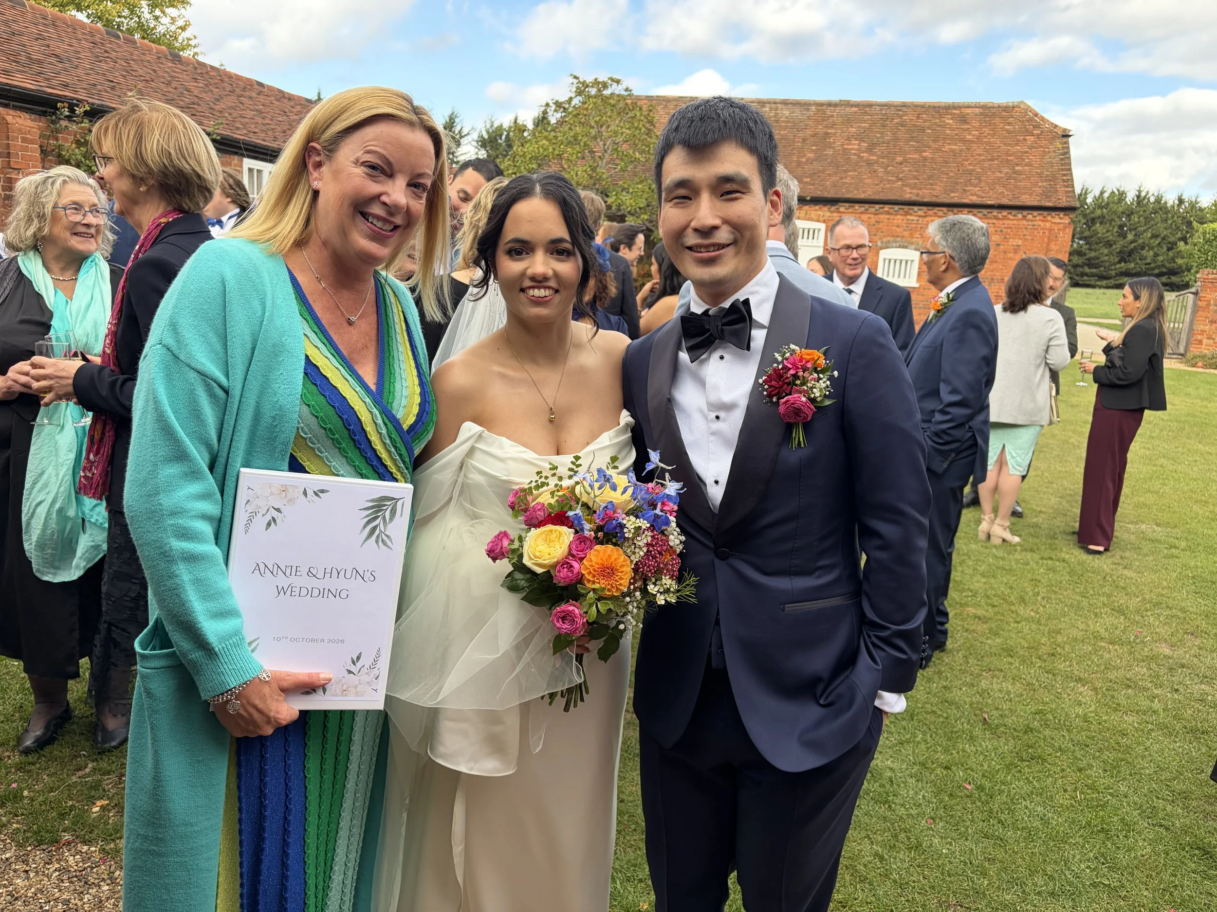 Bucks-Celebrant-and-Wedding-Couple.jpeg