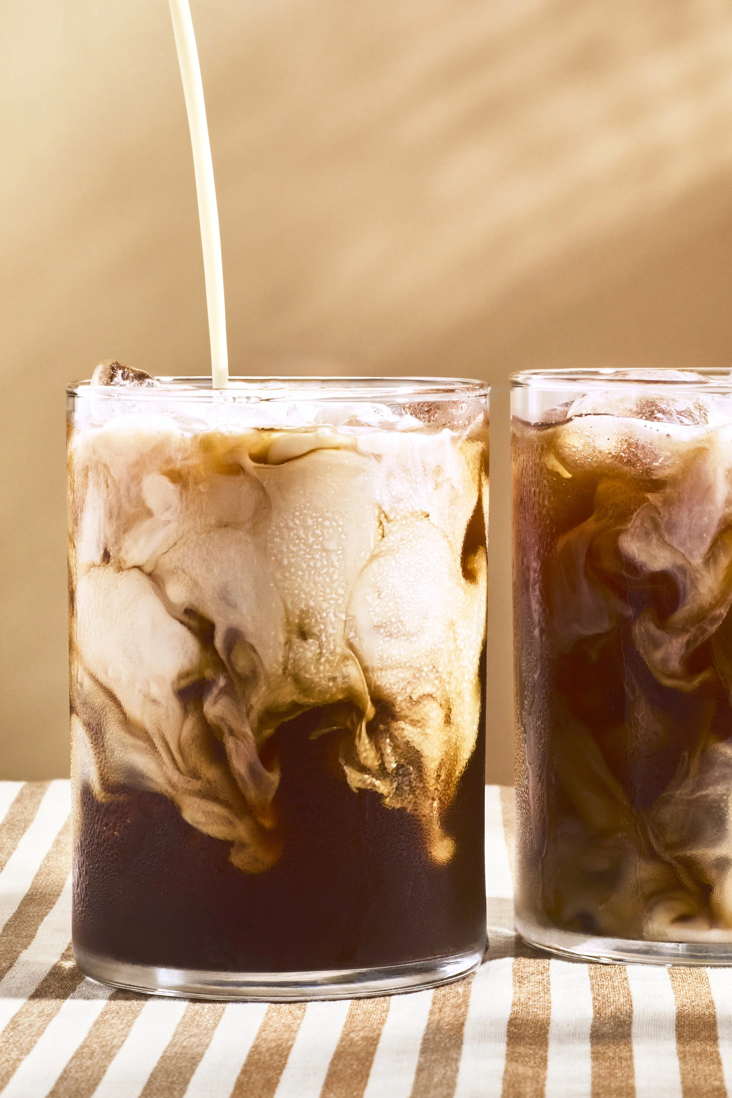 iced_coffee_pour.jpg