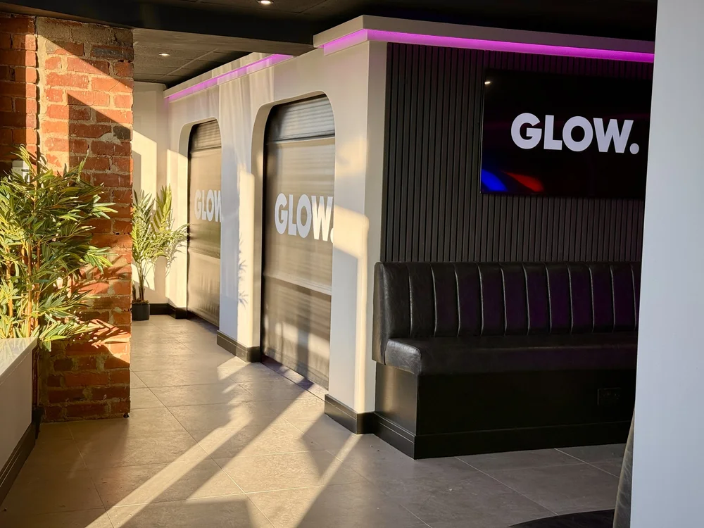 GLOW. luxury sunbed