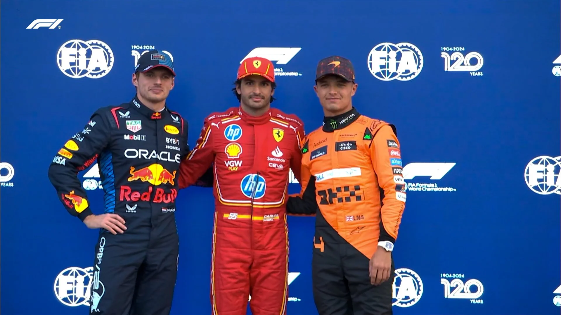 Carlos Sainz takes pole position in the Mexican Grand Prix