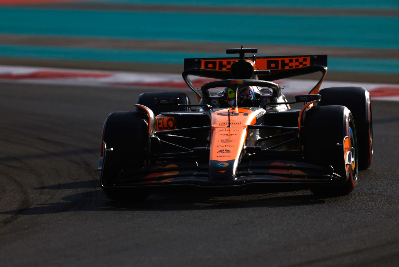 McLaren dominates FP3 with a 1-2 and confirms itself as the main favorite